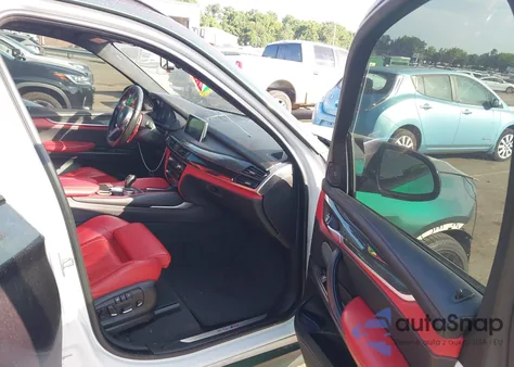 2018 BMW X5 M из США, поврежденный, VIN 5YMKT6C54J0Y83393